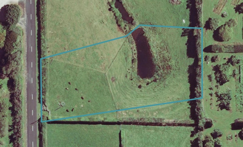 8 Onaero Beach Road, Onaero, Urenui - Carousel 1