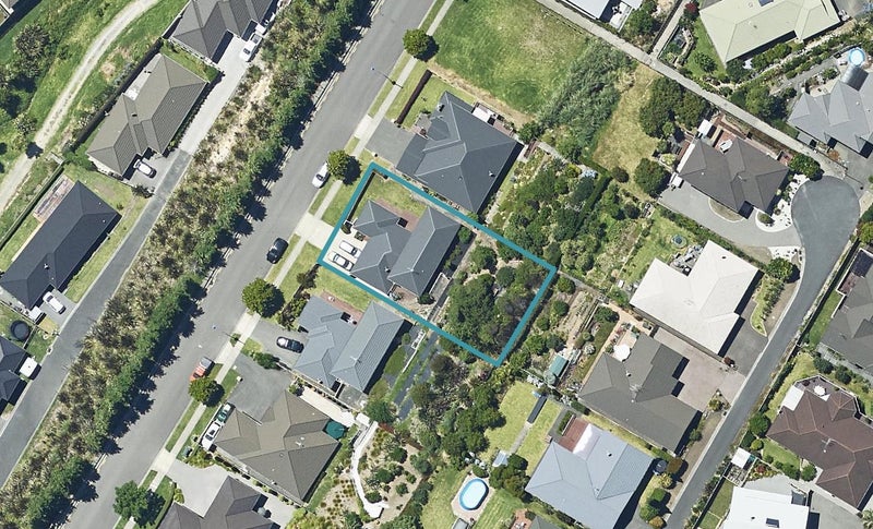 156 Castlewold Drive, Bethlehem, Tauranga - Carousel 1
