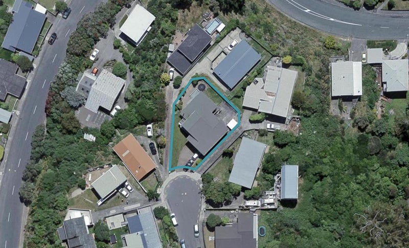 28 Maple Grove, Kingston, Wellington - Carousel 1