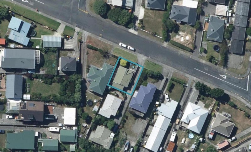 9A Bay Drive, Titahi Bay, Porirua - Carousel 1