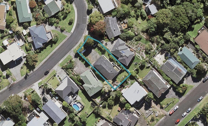 11 Hume Drive, Hillcrest, Auckland - Carousel 1