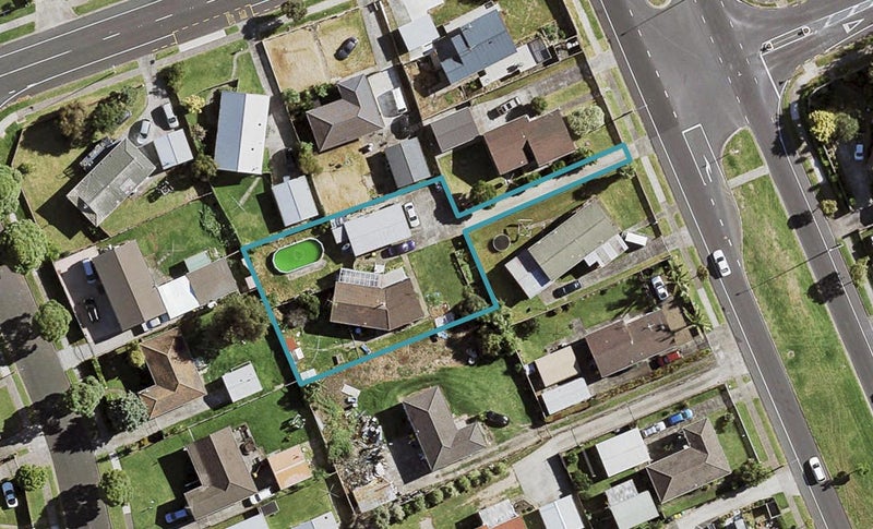 305 Roscommon Road, Clendon Park, Auckland - Carousel 1