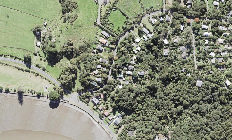 13 Upland Road, Huia, Auckland - Carousel 1