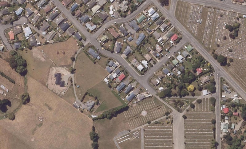 10 Leven Street, South Hill, Oamaru - Carousel 1