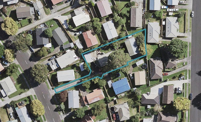 1/13 Nearco Street, Randwick Park, Auckland - Carousel 1
