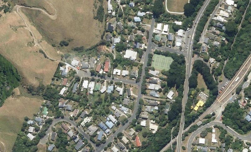 4 Kapekape Place, Pukerua Bay, Porirua - Carousel 1