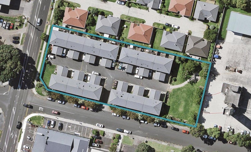 88 Pleasant View Road, Panmure, Auckland - Carousel 1