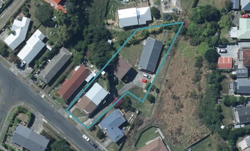 17A ROSE ST, RANUI HEIGHTS, PORIRUA - Carousel 1