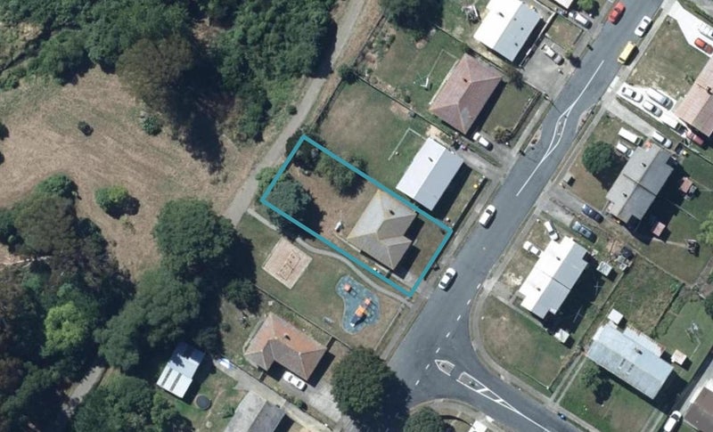 45 Waihemo Street, Waitangirua, Porirua - Carousel 1