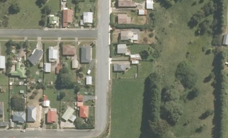 15 Bell Street, Owaka - Carousel 1