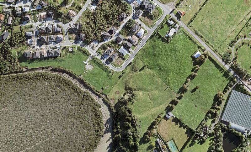 11/10 Ngaroma House Drive, Hobsonville, Auckland - Carousel 1