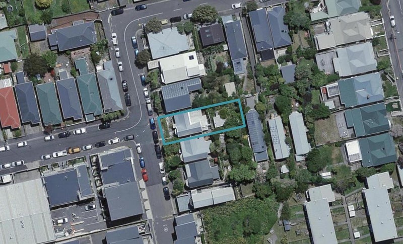 21 Princess Terrace, Newtown, Wellington - Carousel 1