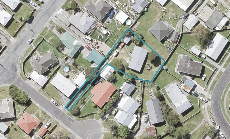 5 Wicklow Grove, Wainuiomata, Lower Hutt - Carousel 1