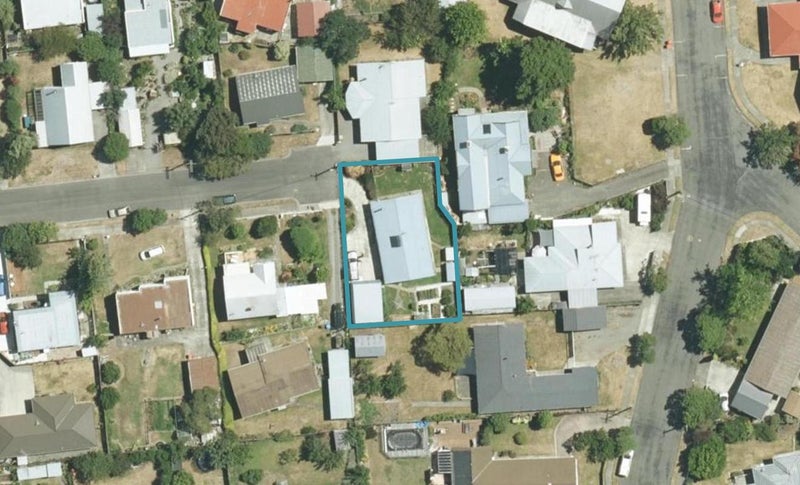 10 Edith Street, Redwoodtown, Blenheim - Carousel 1