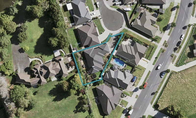 11 Pohutukawa Place, Karaka, Papakura - Carousel 1