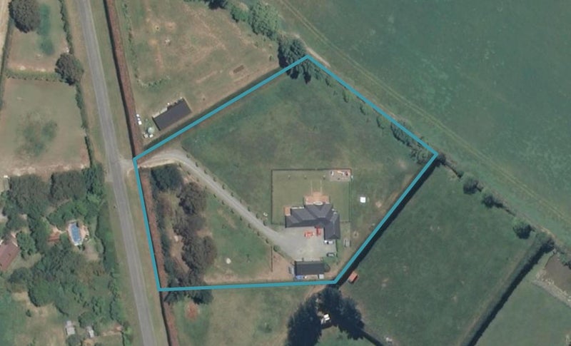 22 Greendale Road, Christchurch - Carousel 1