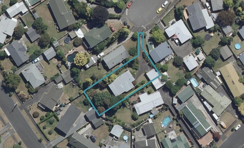 22 Patrick Place, Fitzroy, Hamilton - Carousel 1