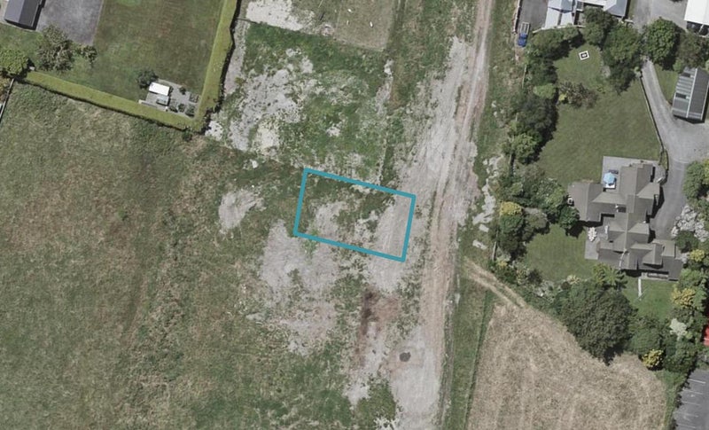 10 Enereta Road, Otaki - Carousel 1