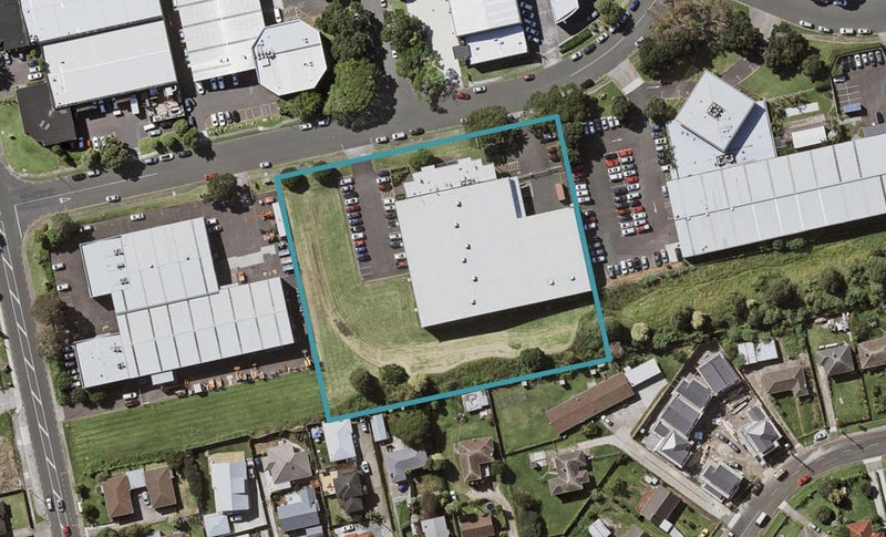 4 Fisher Crescent, Mount Wellington, Auckland - Carousel 1