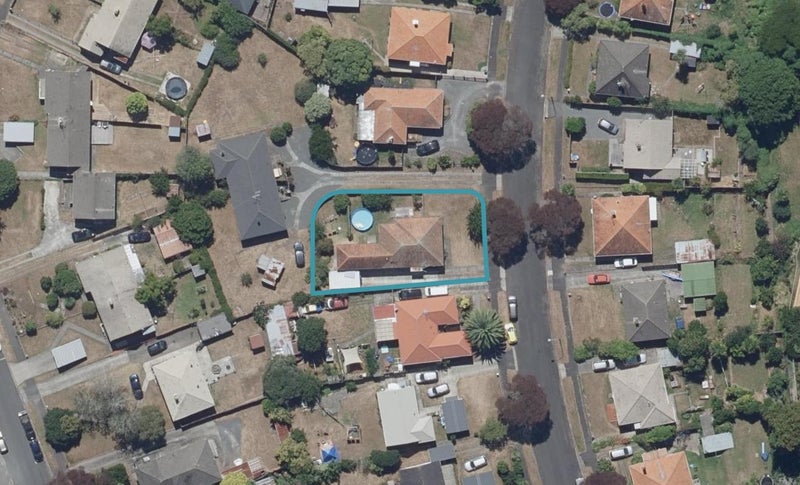 19 Galway Avenue, Hamilton East, Hamilton - Carousel 1