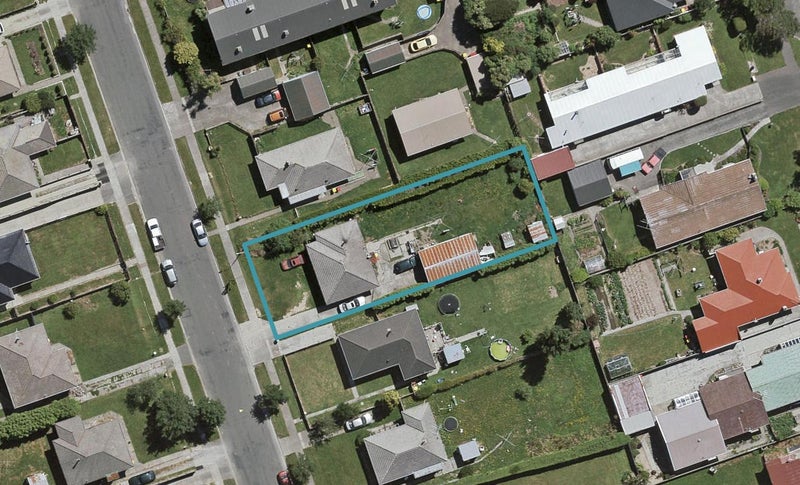 9 Lyon Street, Glengarry, Invercargill - Carousel 1