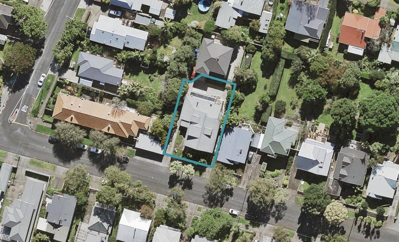 40 Kensington Avenue, Mount Eden, Auckland - Carousel 1
