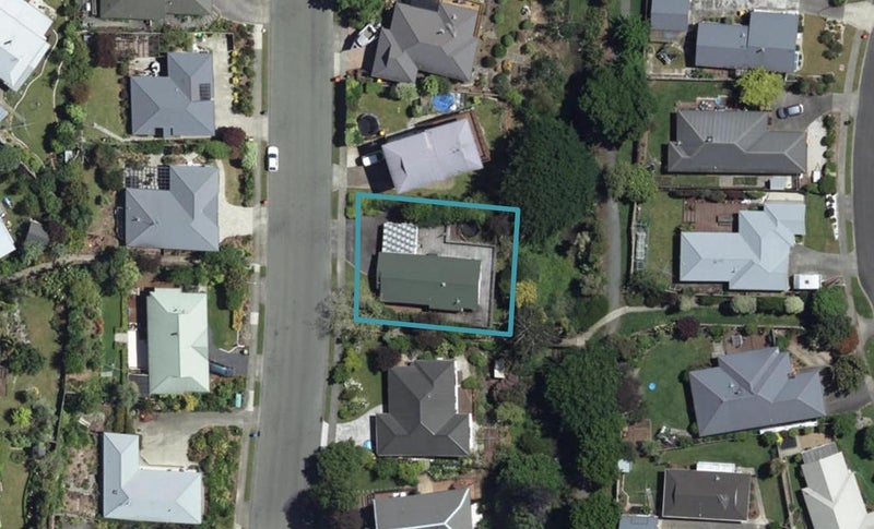 40 Washbourn Drive, Richmond, Richmond - Carousel 1