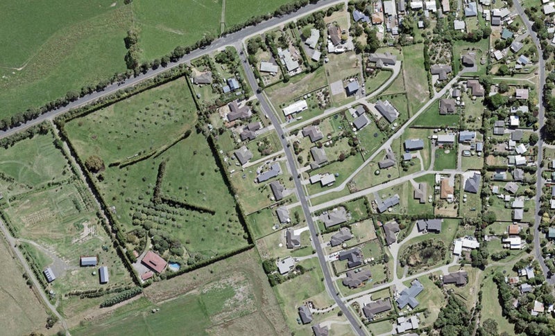 9 Omana Avenue, Helensville - Carousel 1