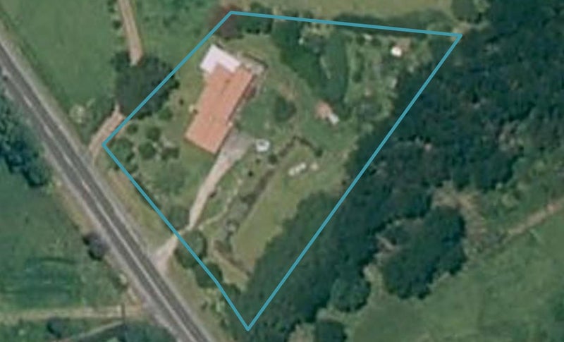 264 South Head Road, Helensville - Carousel 1