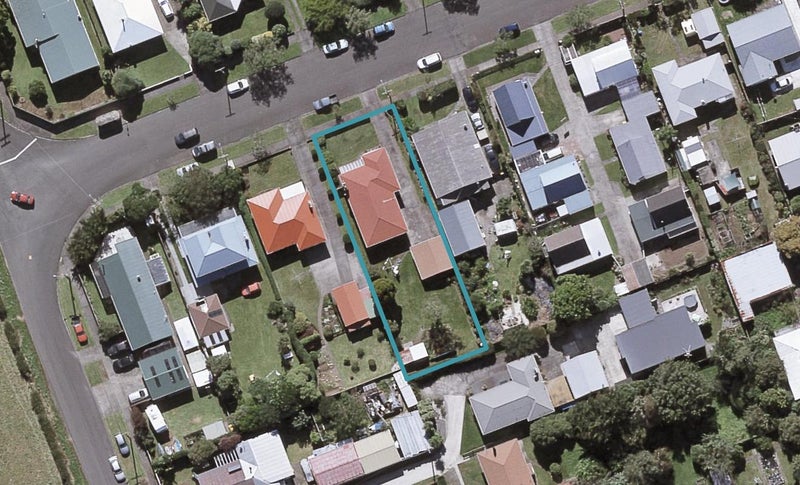 36 Cowling Road, Hurdon, New Plymouth - Carousel 1