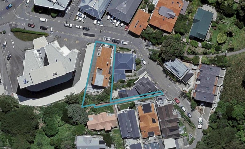 1/6 Grass Street, Oriental Bay, Wellington - Carousel 1