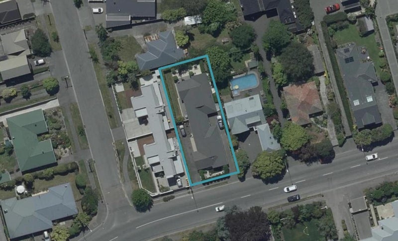 2/61 Glandovey Road, Fendalton, Christchurch - Carousel 1