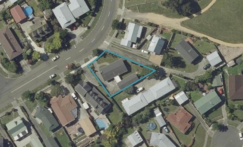 58 Rhodes Drive, Kelvin Grove, Palmerston North - Carousel 1