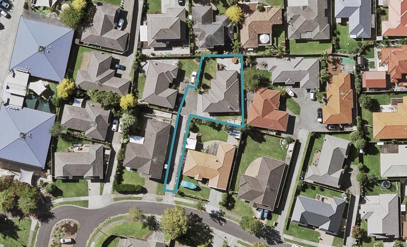 15 Caltra Place, East Tamaki, Auckland - Carousel 1