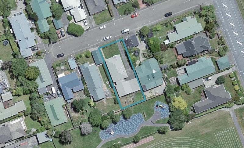 9 Cargill Street, Karori, Wellington - Carousel 1