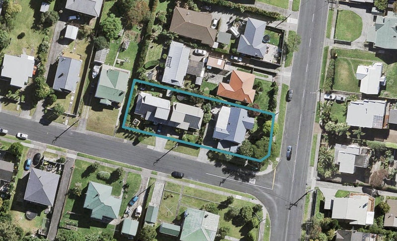 11 Pleasant Road, Glen Eden, Auckland - Carousel 1
