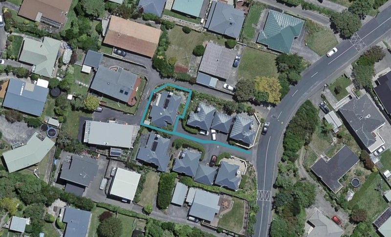 3/5 Hawtrey Terrace, Johnsonville, Wellington - Carousel 1