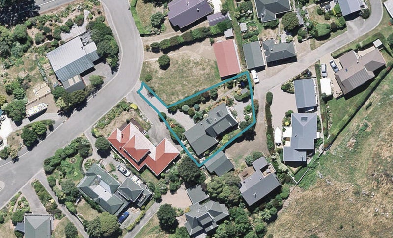 6 Ngaio Grove, Robinsons Bay, Akaroa - Carousel 1