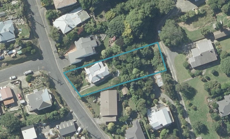 20 Athol Place, Ravensbourne, Dunedin - Carousel 1