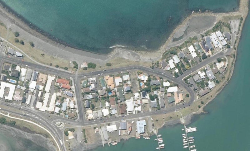 10 Charles Street, Westshore, Napier - Carousel 1