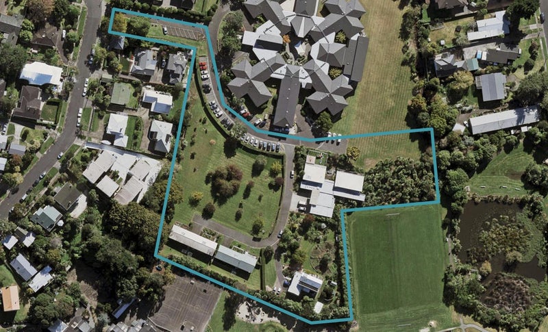 12A Umere Crescent, Ellerslie, Auckland - Carousel 1