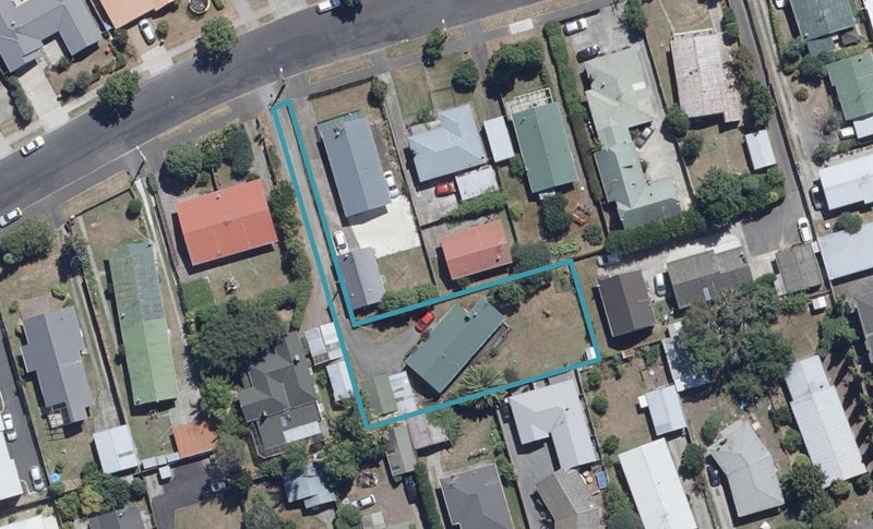 156 Old Farm Road, Hamilton East, Hamilton - Carousel 1