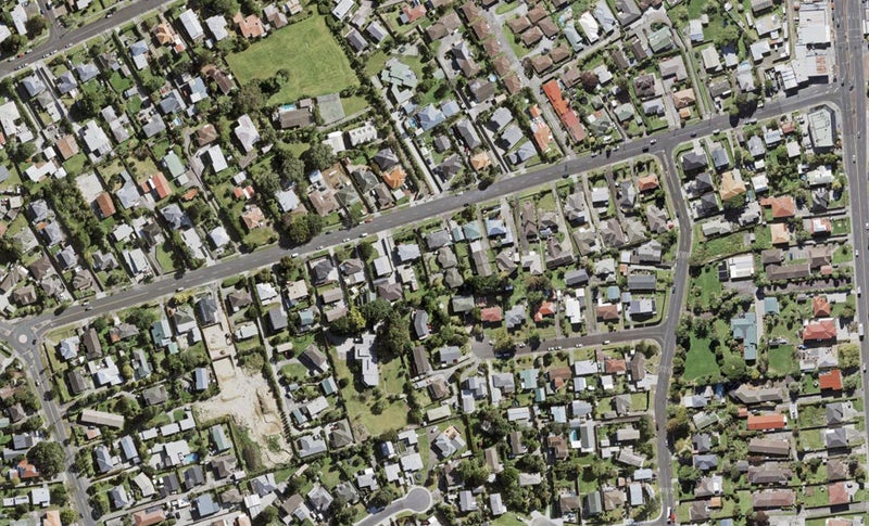 27A James Laurie Street, Henderson, Auckland - Carousel 1