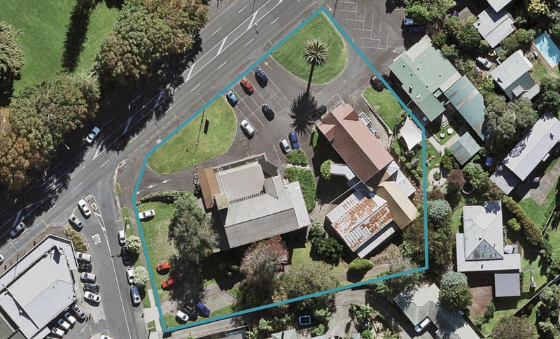 2 Alberton Avenue, Mount Albert, Auckland - Carousel 1