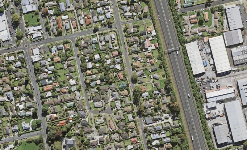 3/35 Crawford Avenue, Mangere Bridge, Auckland - Carousel 1