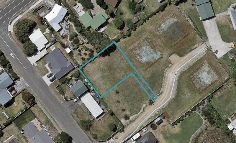 33 Titoki Road, Waikanae Beach, Waikanae - Carousel 1