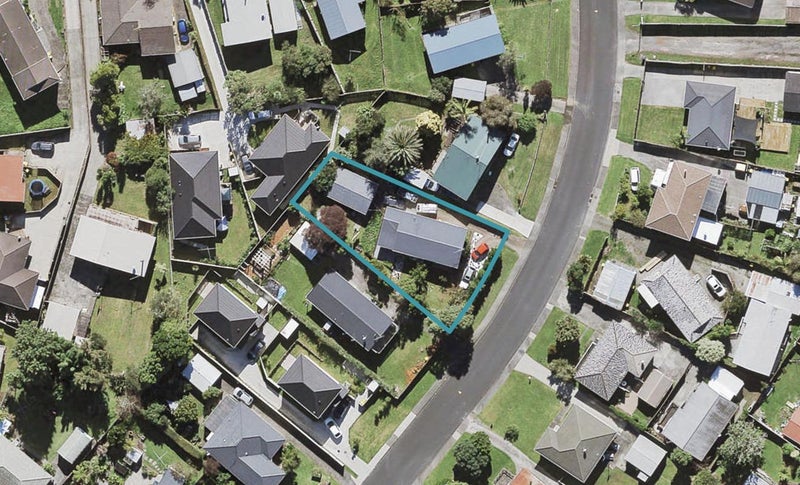 40 Thornlow Street, Glendene, Auckland - Carousel 1