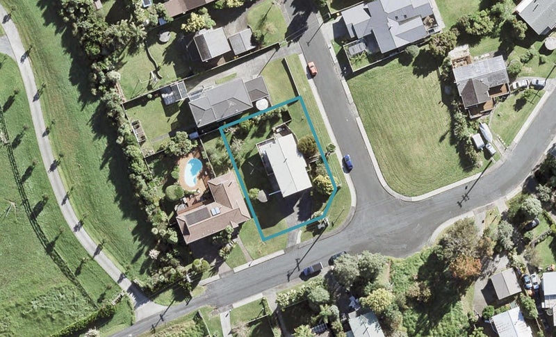 25 Gails Drive, Albany - Carousel 1