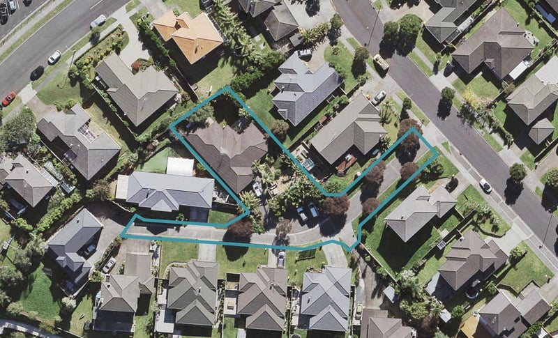 7 William Gamble Drive, Greenhithe, Auckland - Carousel 1