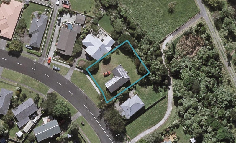 82 Riversdale Drive, Merrilands, New Plymouth - Carousel 1